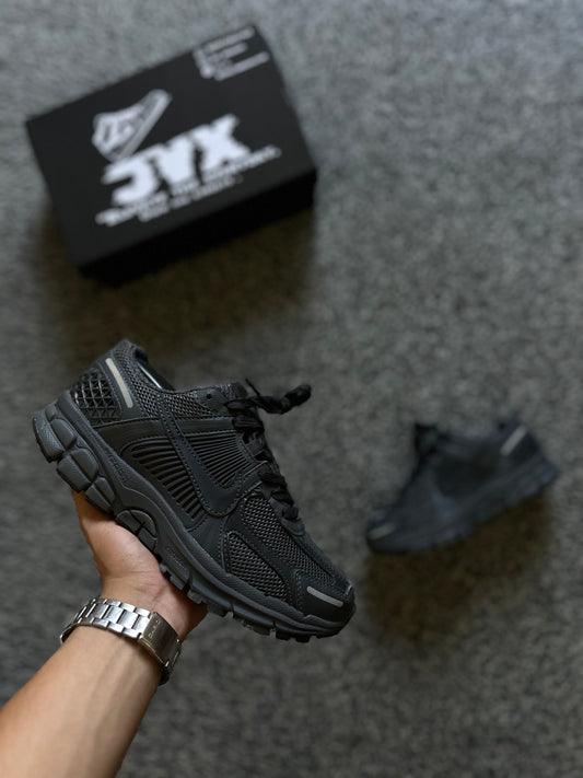 NIKE VOMERO 5 ANTHRACITE ⚫️