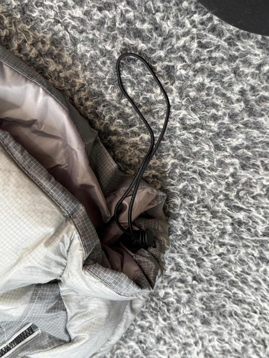 CP COMPANY x PALACE PUFFER JACKET GREY