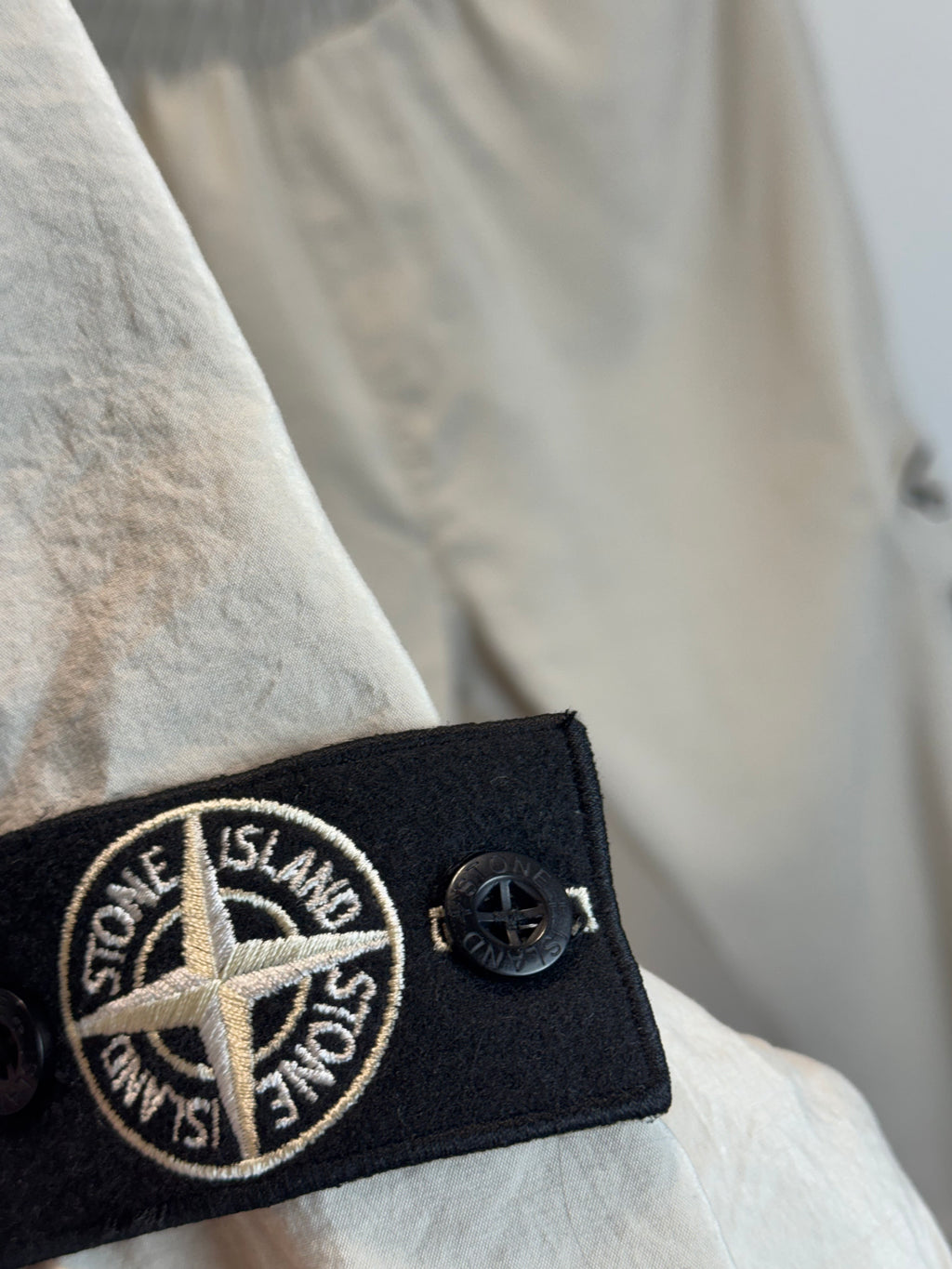 STONE ISLAND LIGHT TRACKSUIT CREAM (TRIPLE A QUALITY)