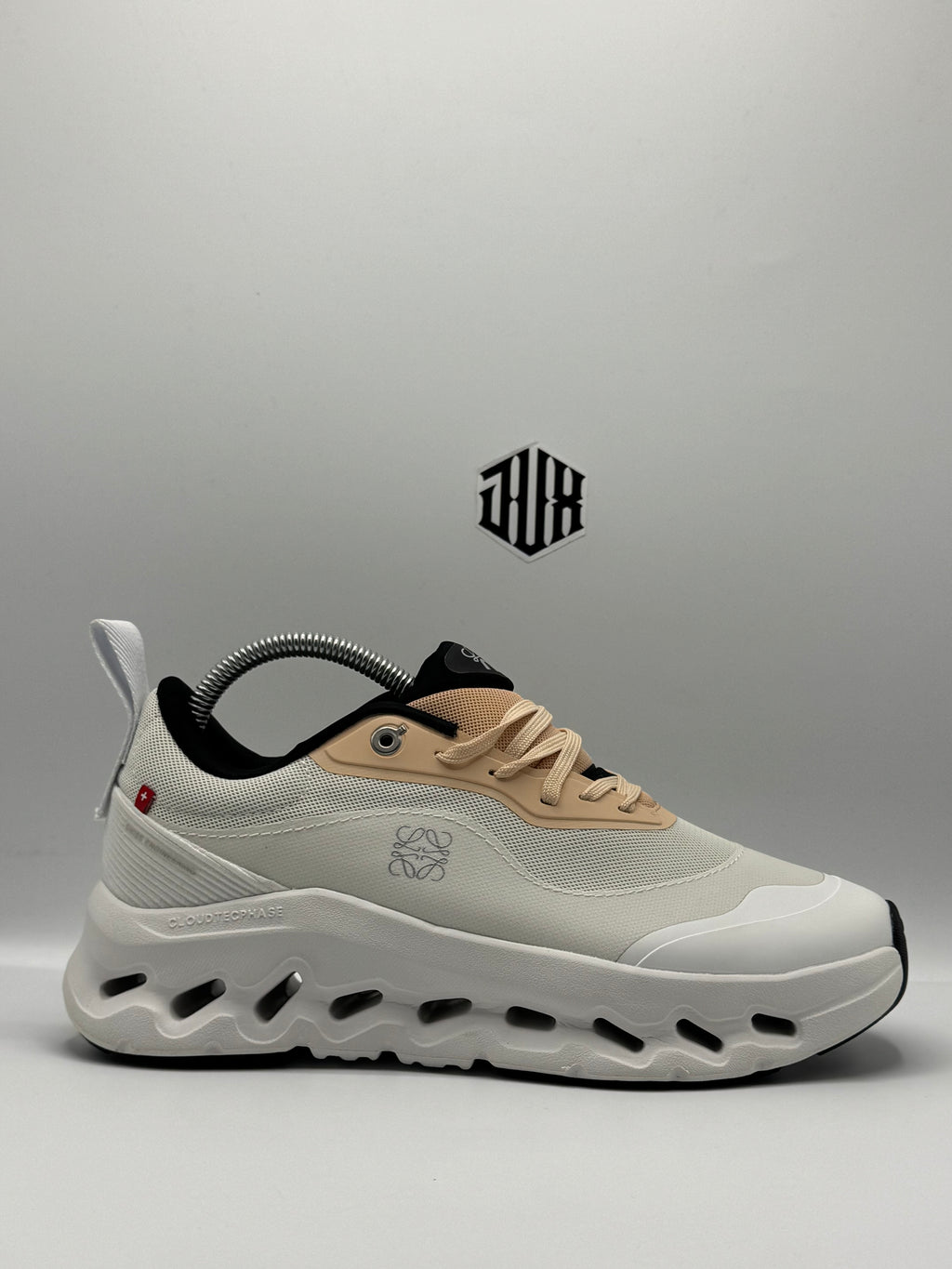 L0EWE x ON CLOUDTINT 2.0 🇨🇭 TAN WHITE