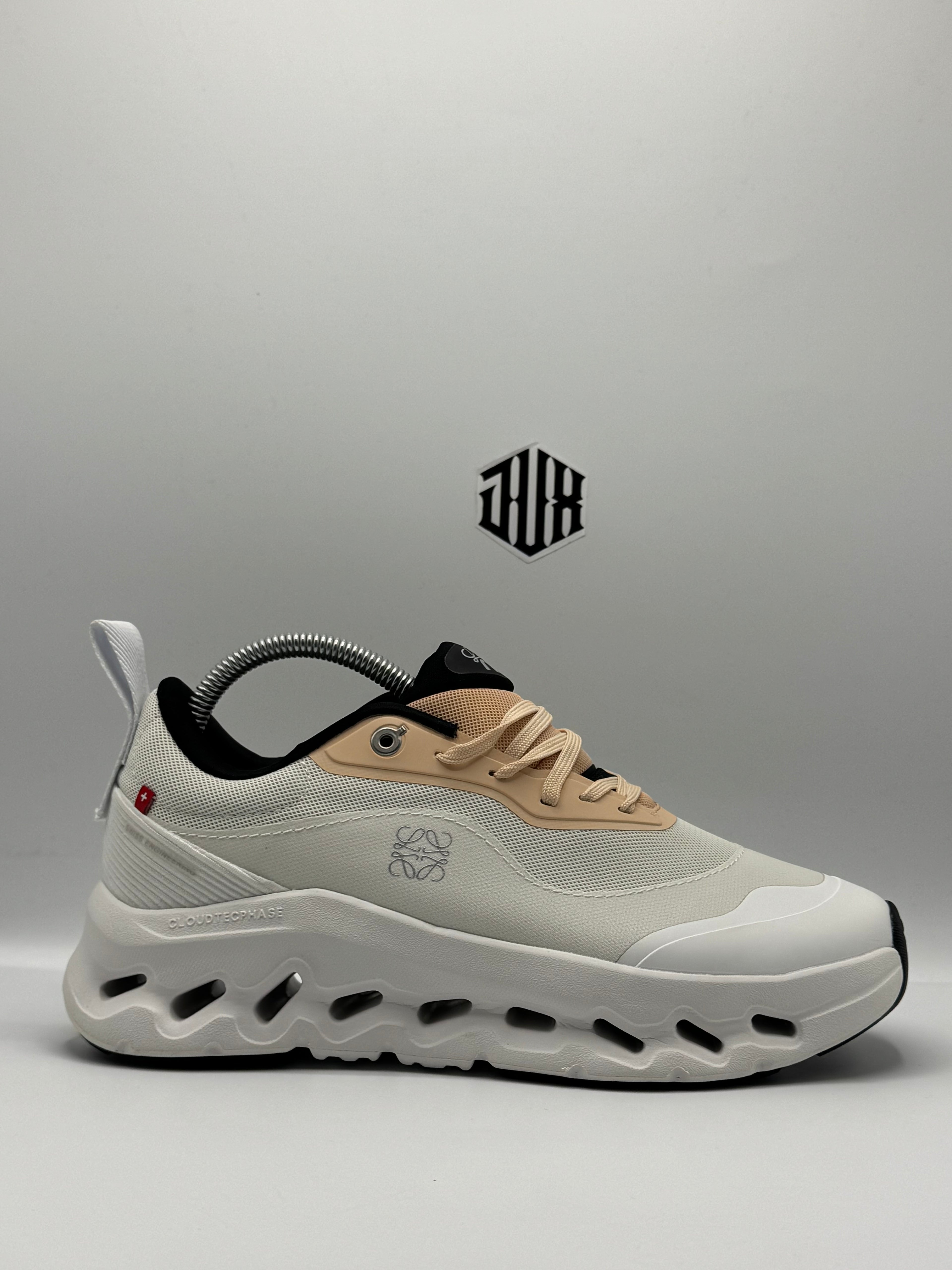 L0EWE x ON CLOUDTINT 2.0 🇨🇭 TAN WHITE