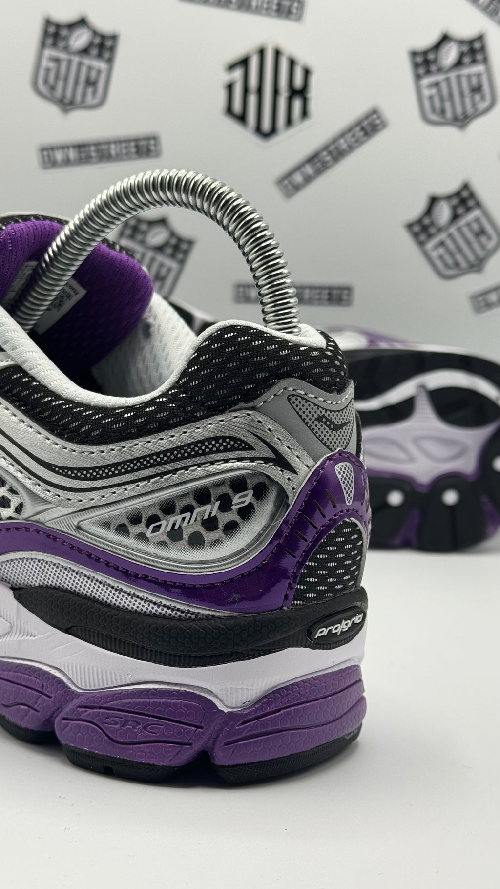 SAUCONY ProGrid Omni 9 PURPLE SILVER
