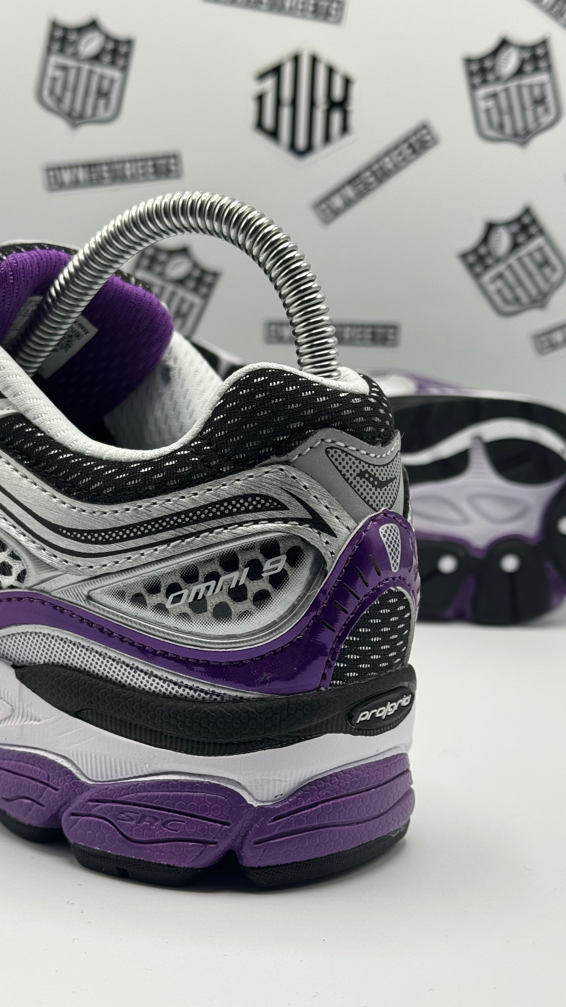SAUCONY ProGrid Omni 9 PURPLE SILVER