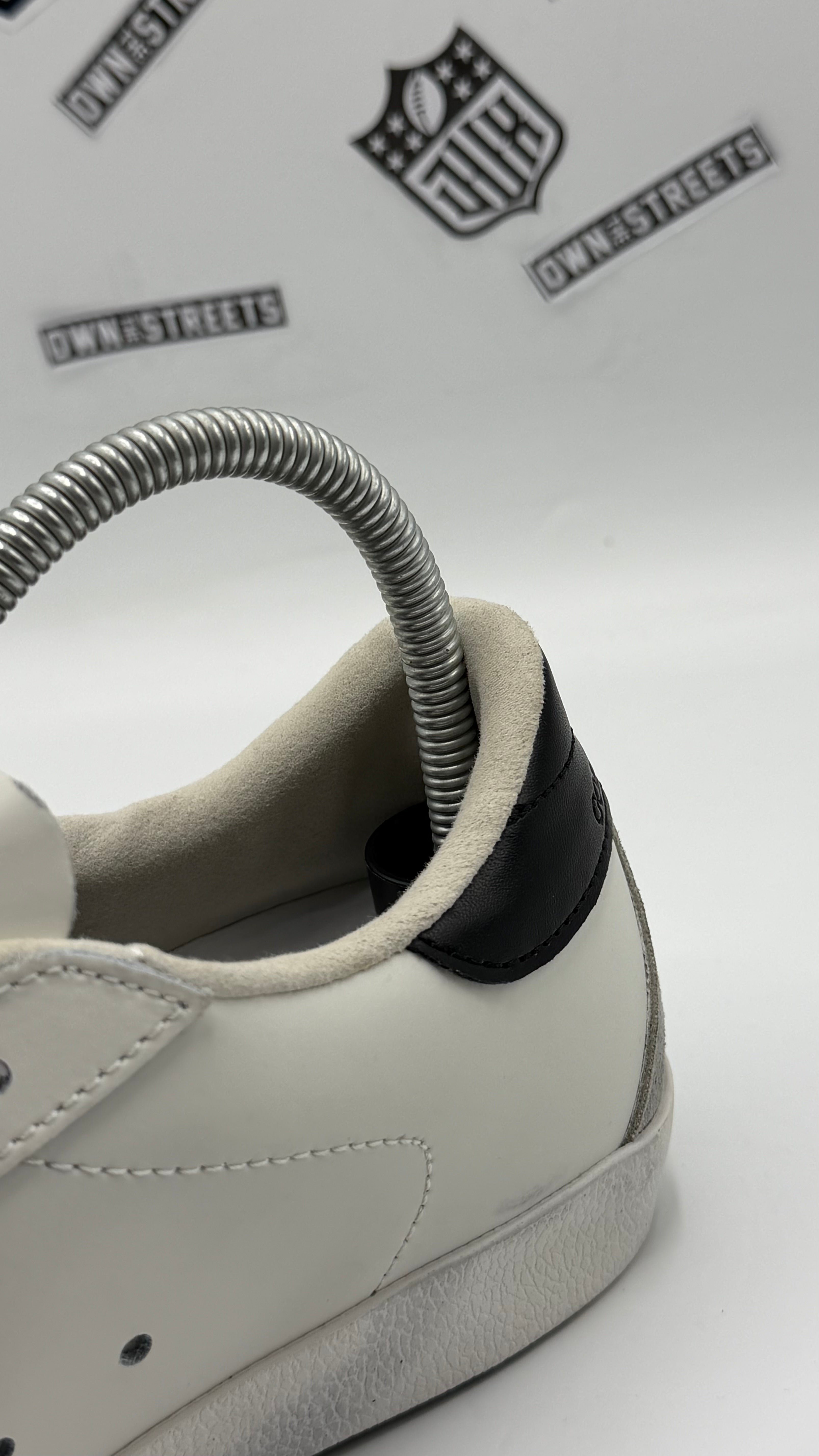GOLDEN GOOSE SUPERSTAR LOW TOP SNEAKERS