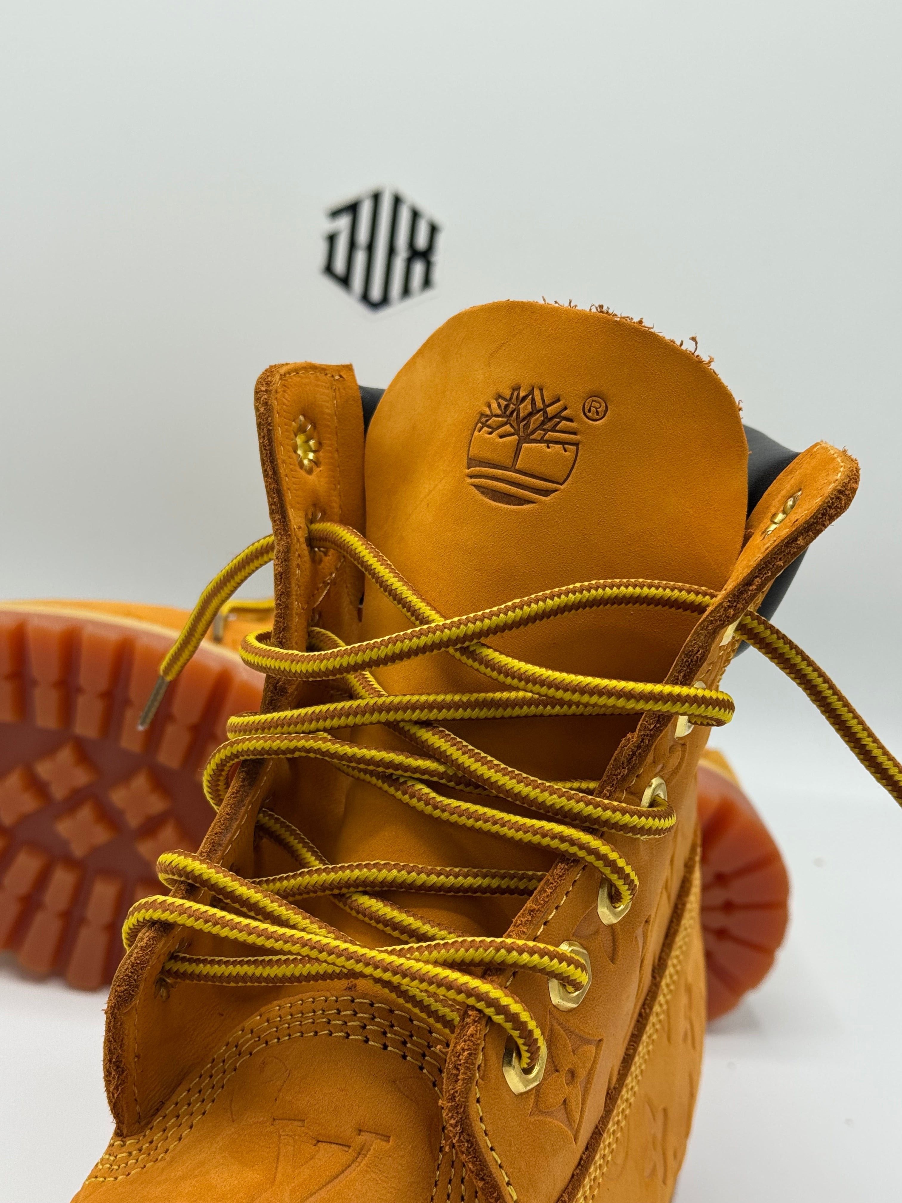 TIMBS x LV BEIGE (WITH BOX)