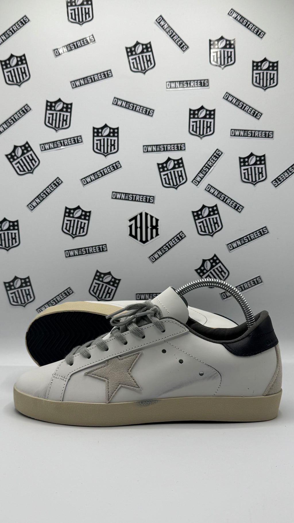 GOLDEN GOOSE SUPERSTAR LOW TOP SNEAKERS