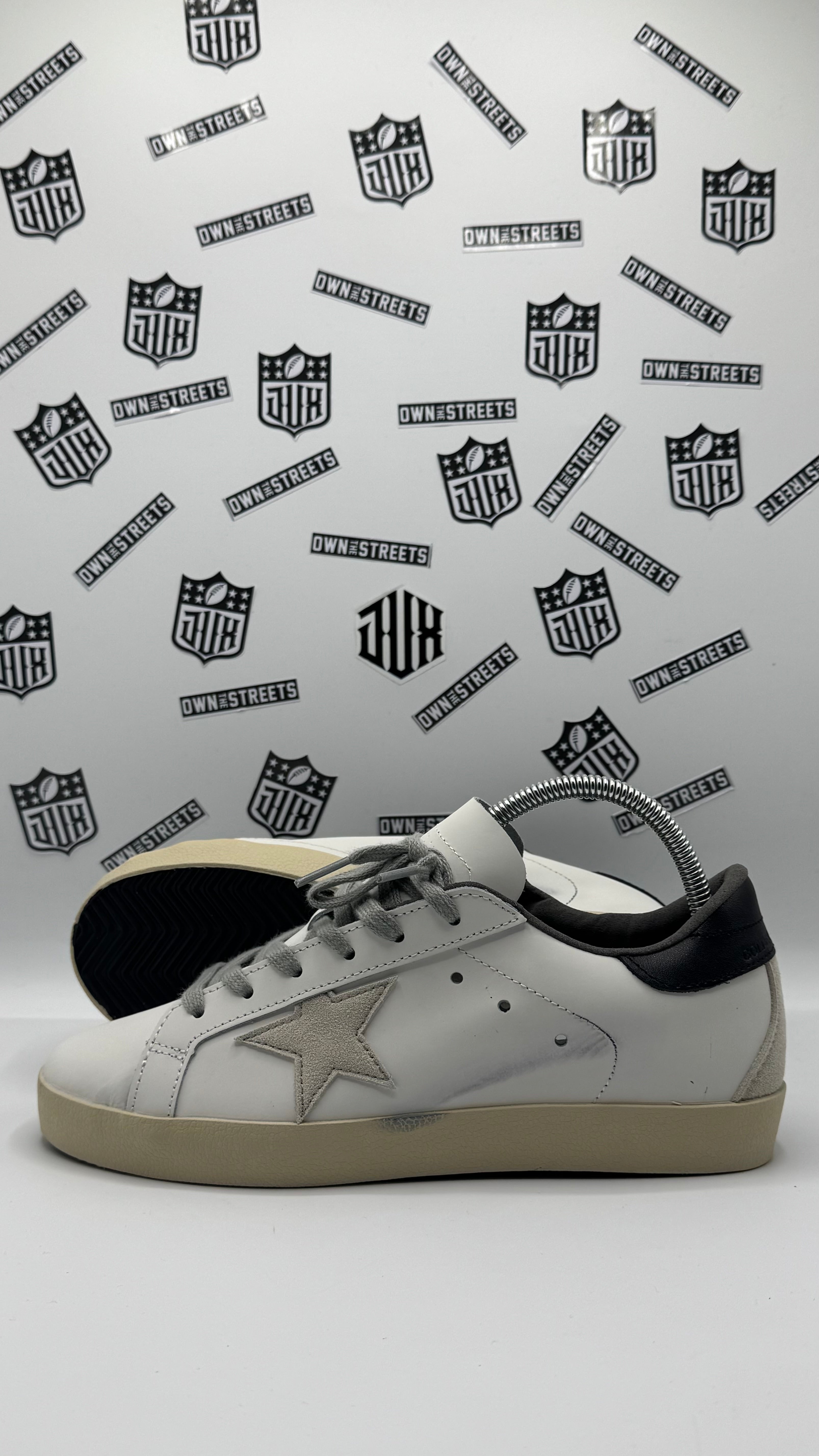 GOLDEN GOOSE SUPERSTAR LOW TOP SNEAKERS