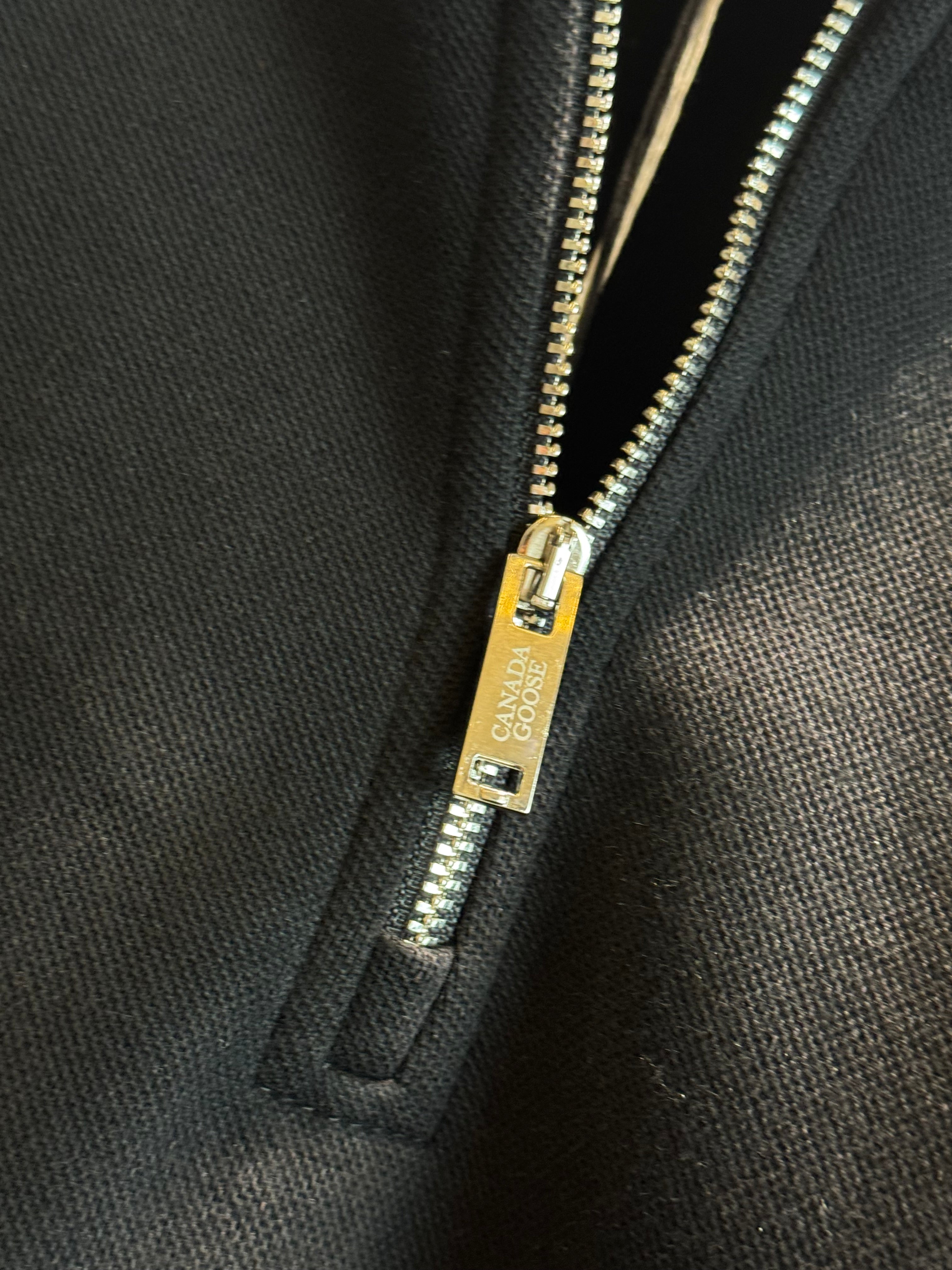 CANADA GOOSE 1/4 ZIP SWEATER BLACK (NFC CODE) HQ