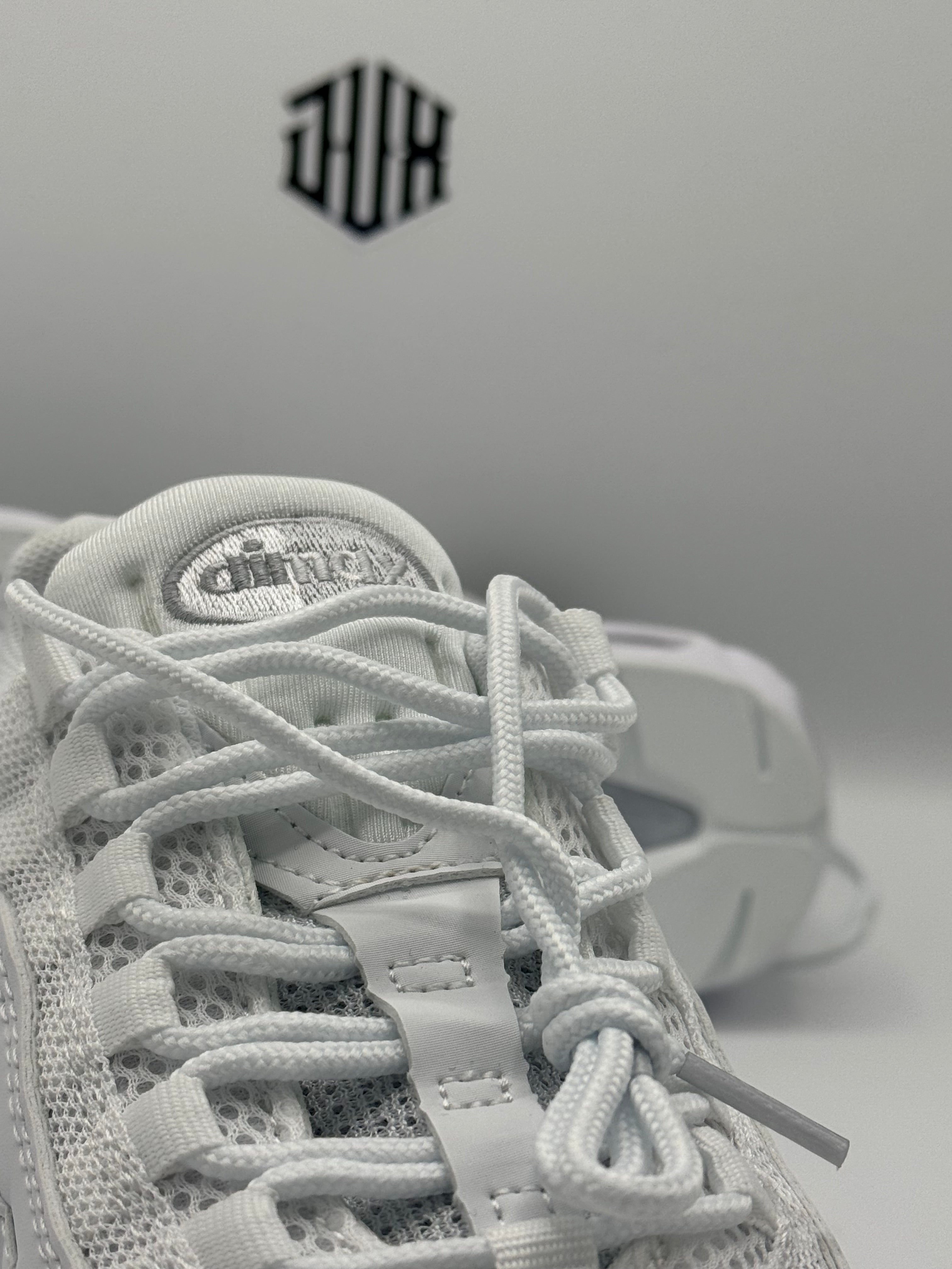 AIR MAX 95 TRIPLE WHITE