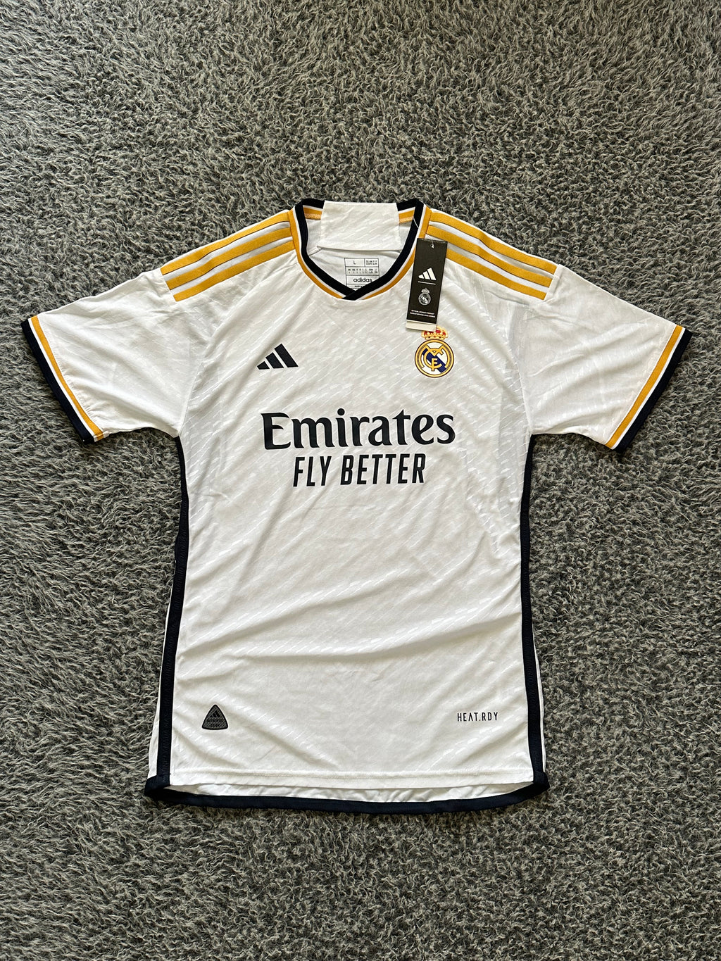 REAL MADRID 23 HOME VINI KIT