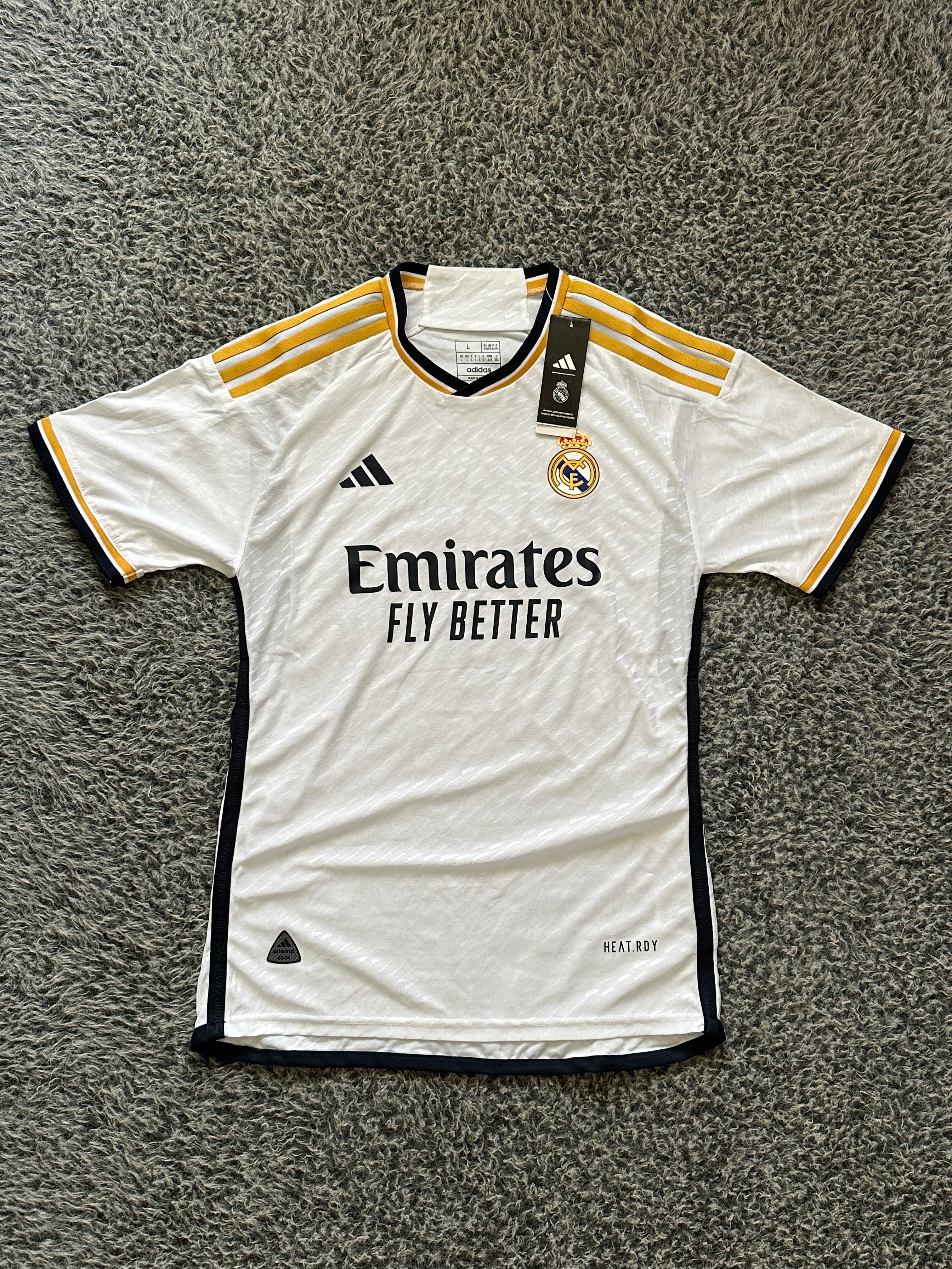 REAL MADRID 23 HOME VINI KIT