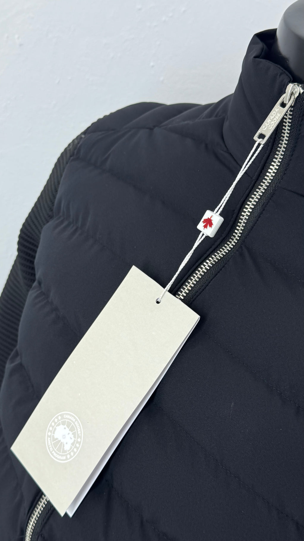 CANADA GOOSE CARDIGAN BLACK