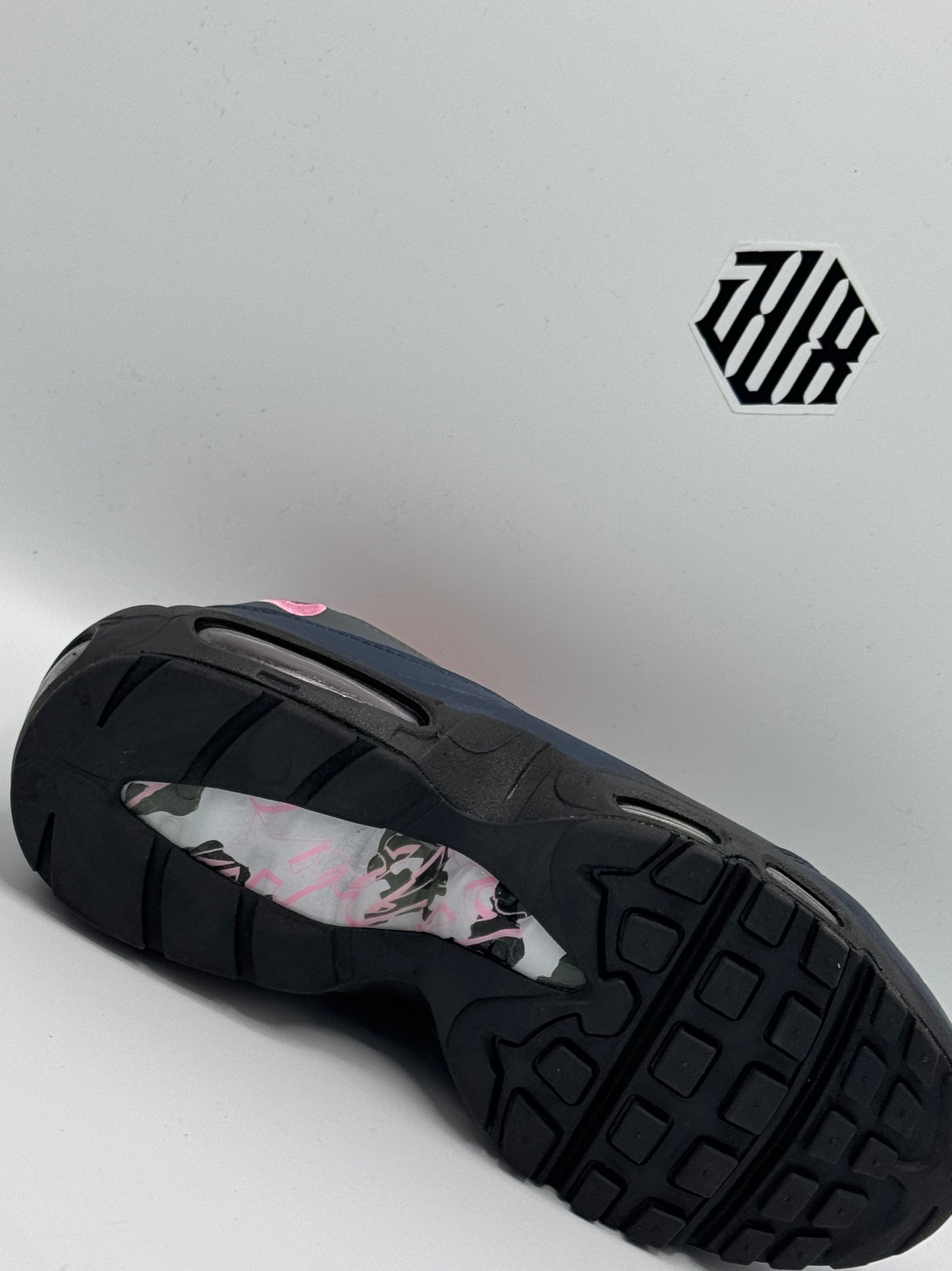 AIR MAX x CRTZ PINK