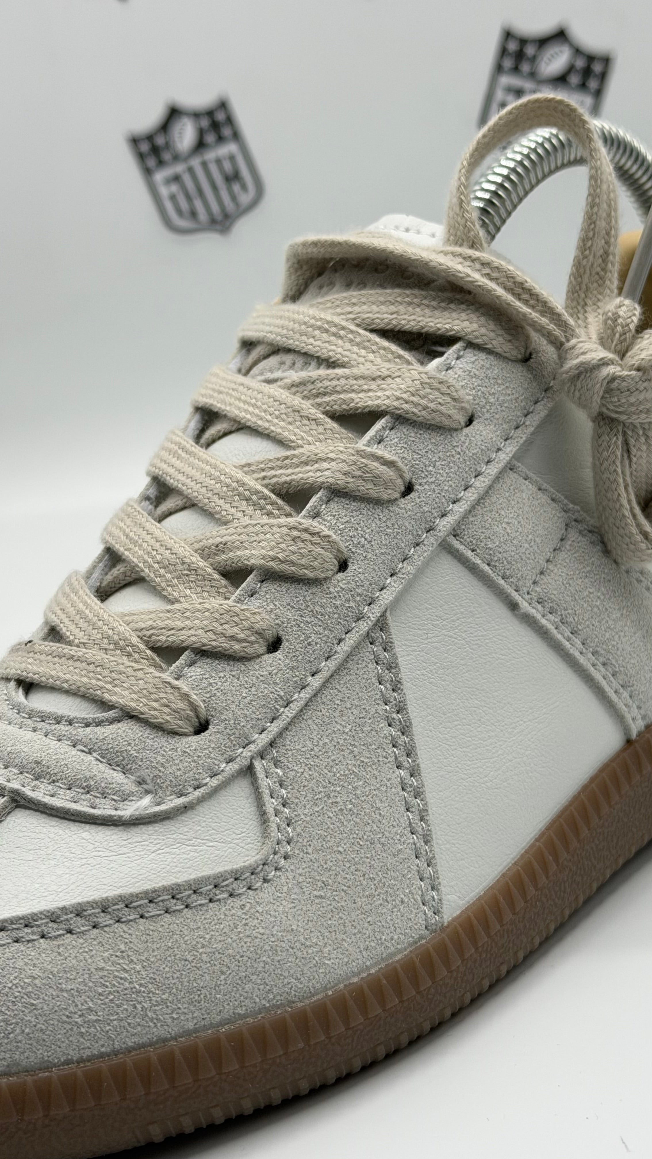 MAISON MARGIELA GATS WHITE GUM