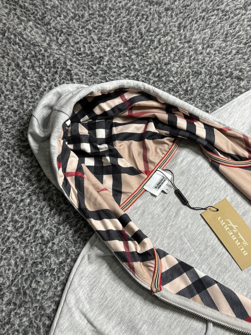 BURBERRY ZIP UP HOODIE GREY