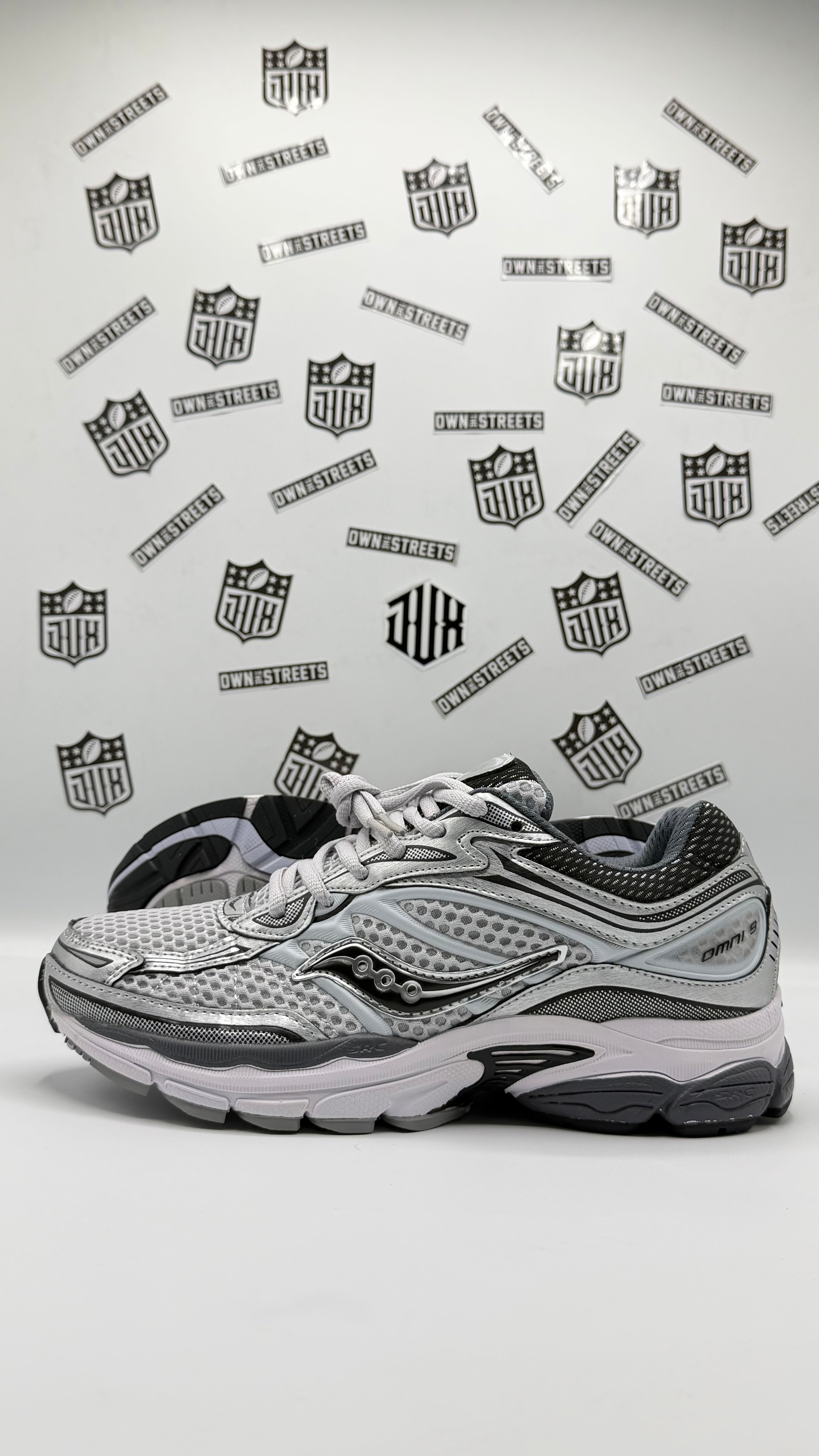 SAUCONY ProGrid OMNI 9 SILVER BLACK