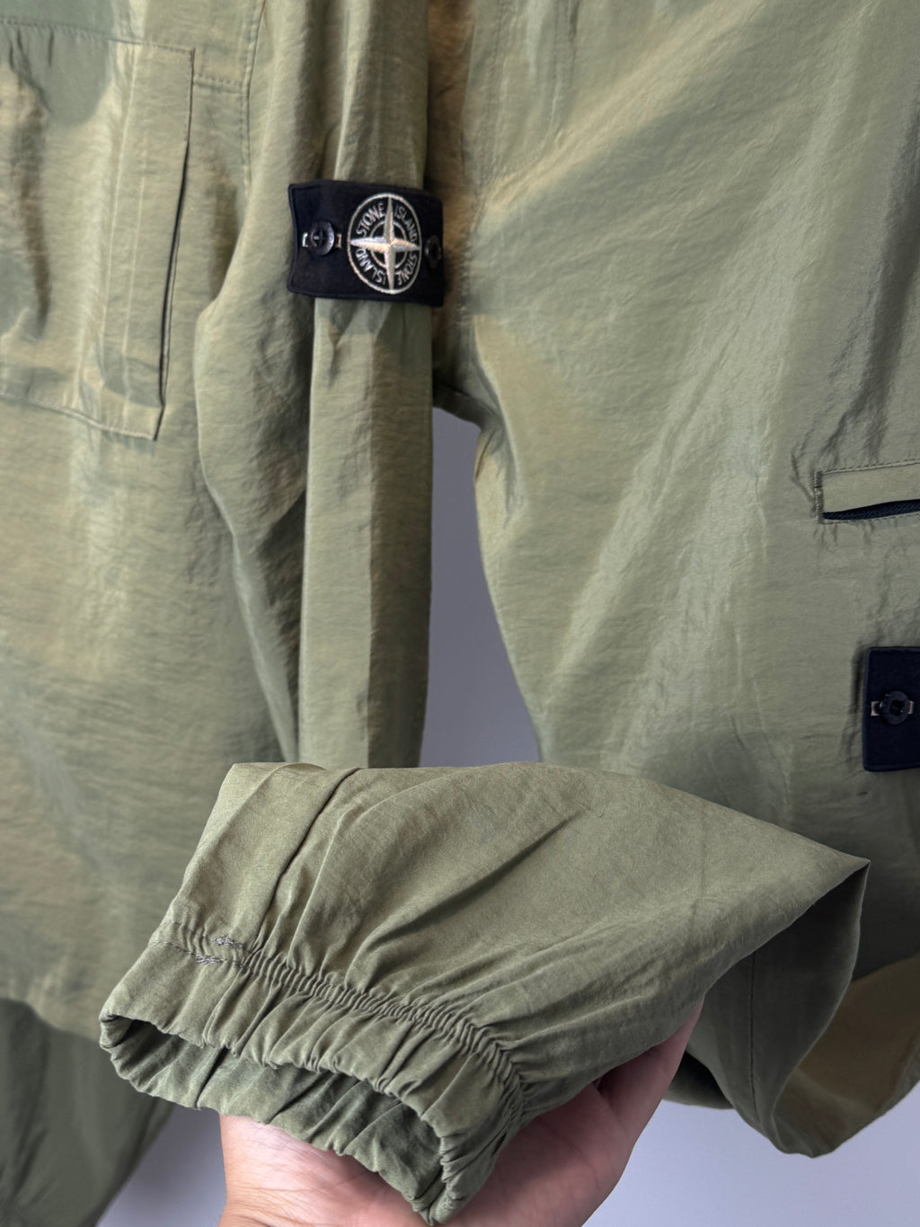 STONE ISLAND LIGHT TRACKSUIT OLIVE (TRIPLE A QUALITY)
