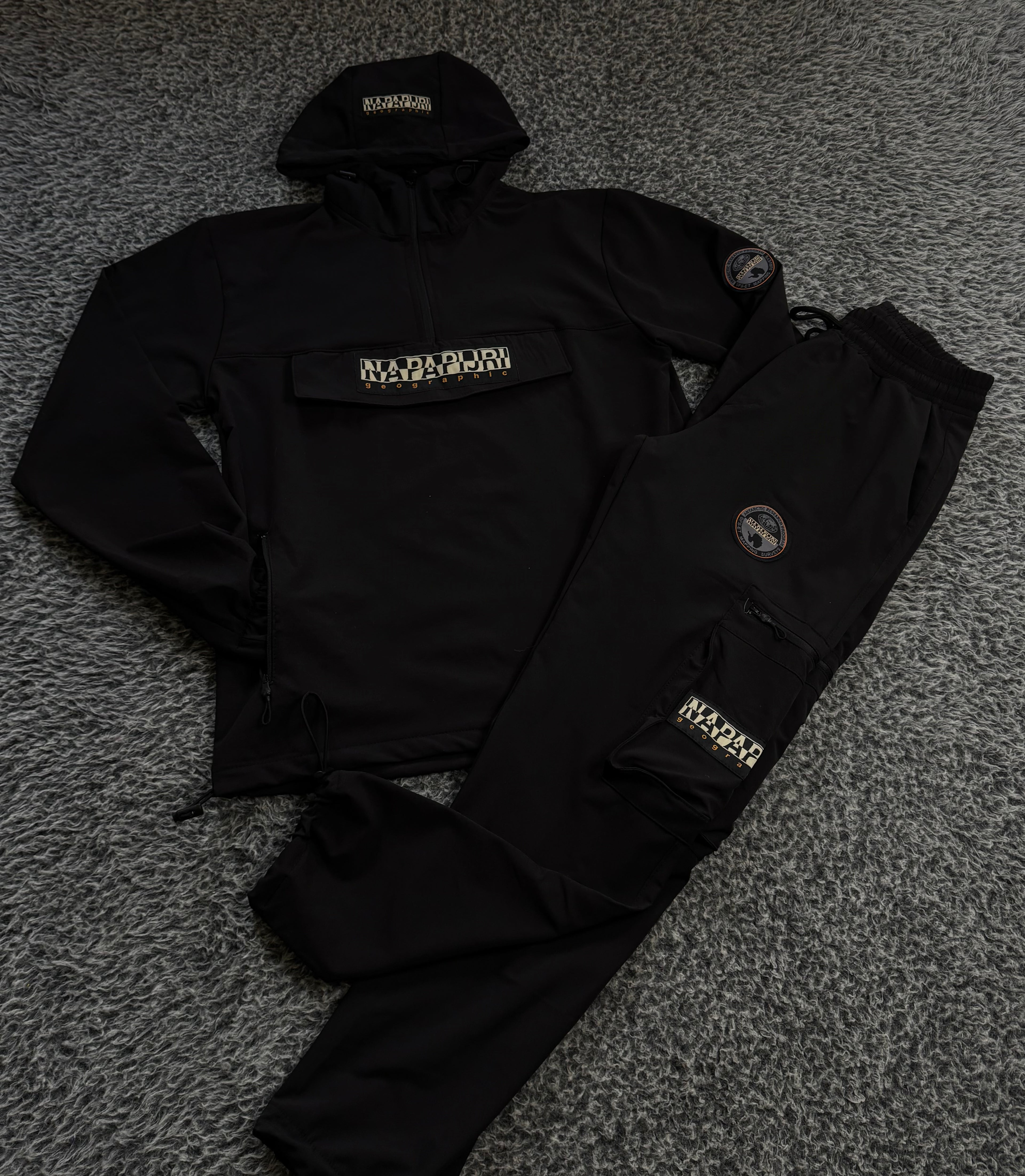 NAPAPIJRI TRACKSUIT (ENSEMBLE)