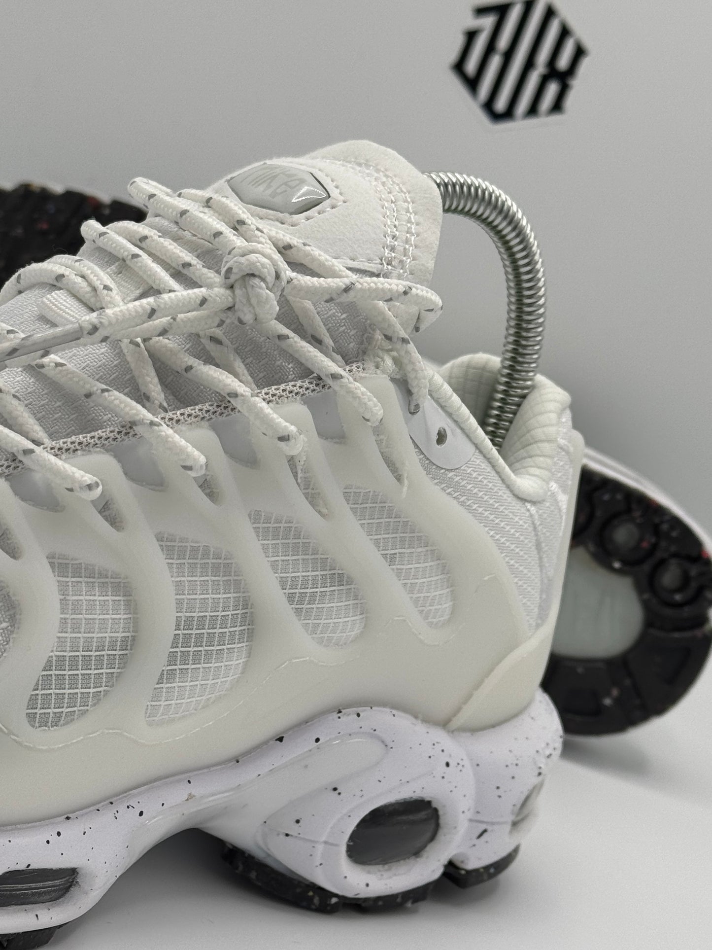 TERRASCAPE WHITE (TS)