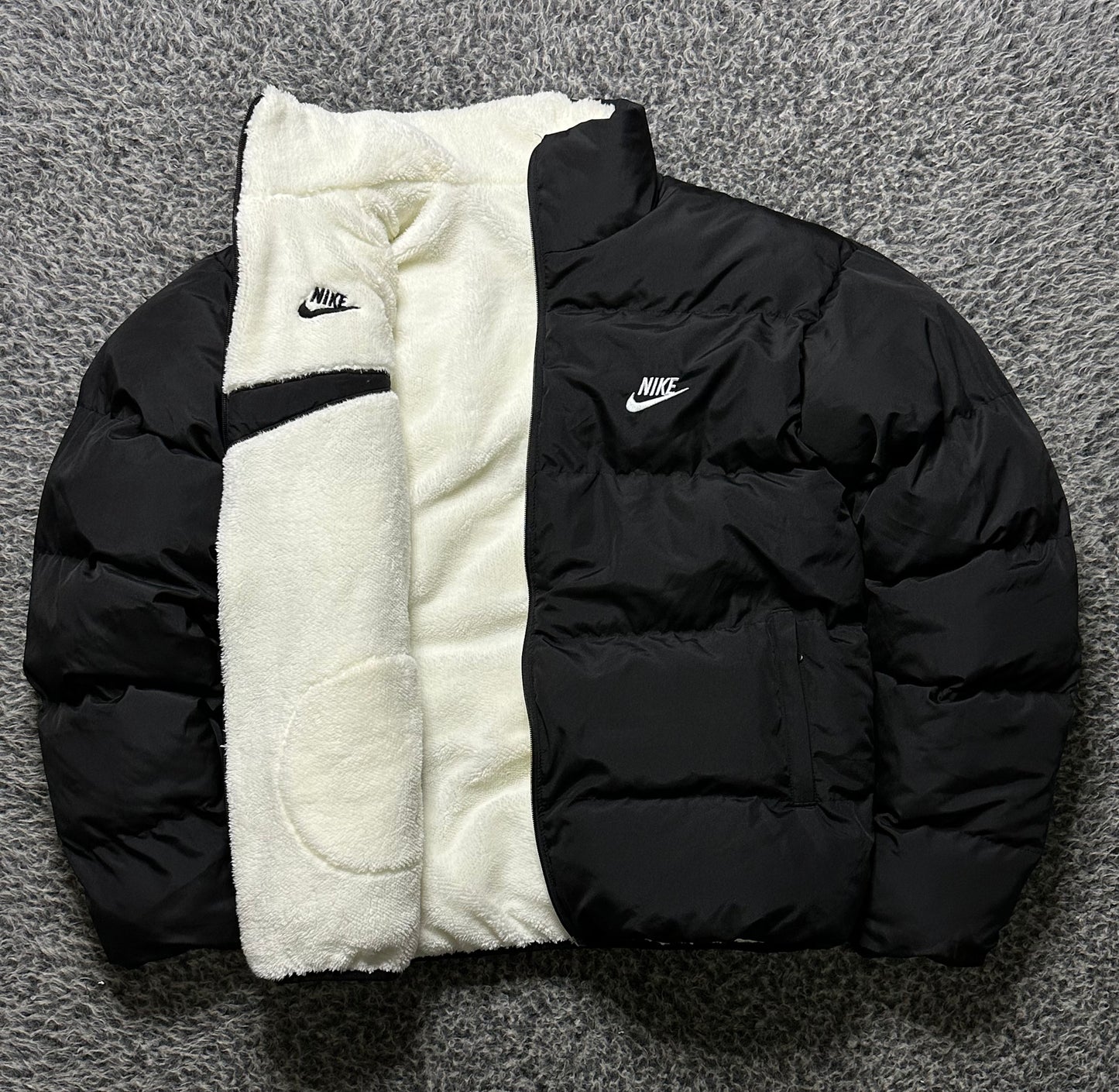 NIKE DOUBLE FACE POLAR PUFFER JACKET