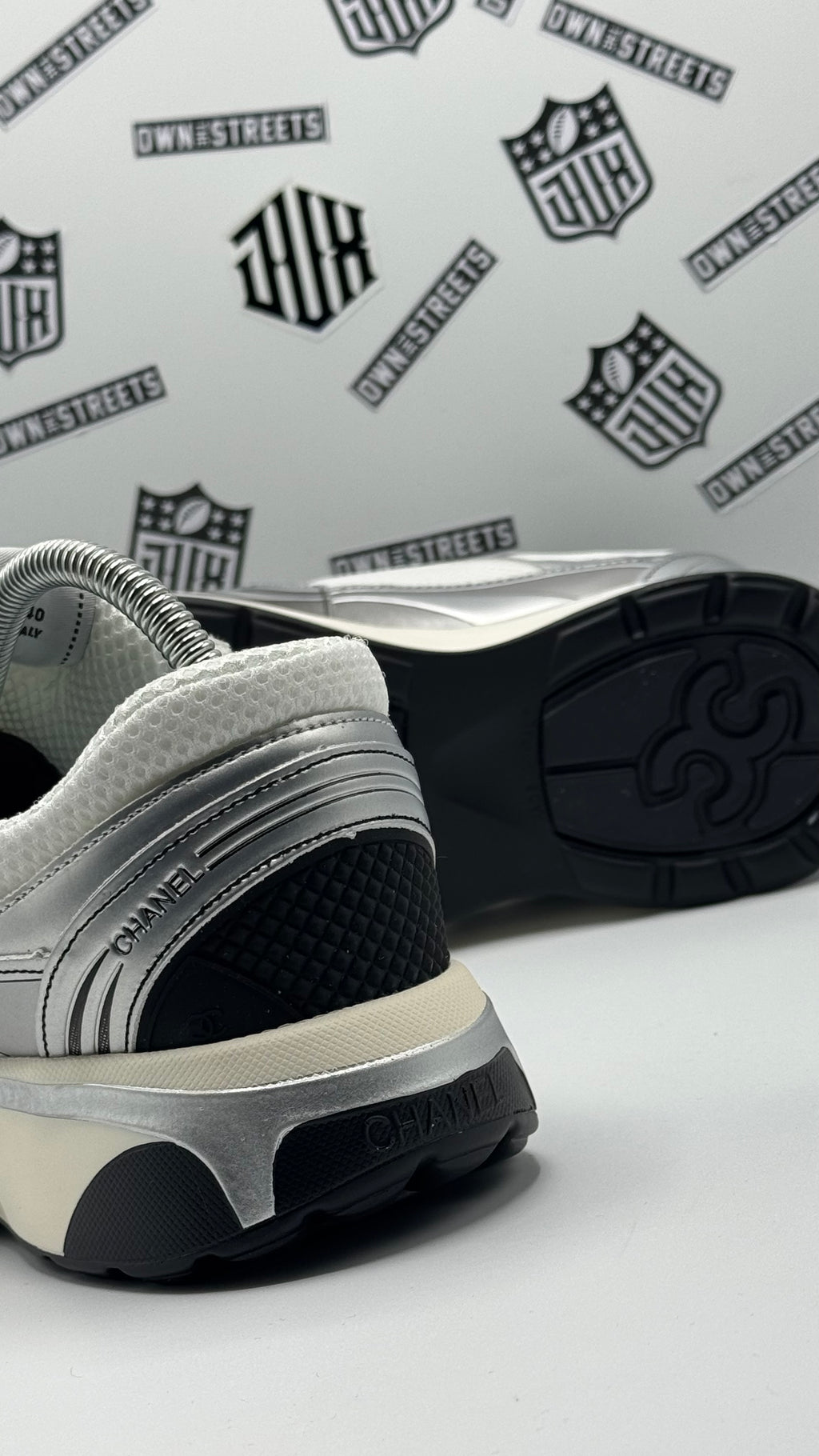 CHANEL CC RUNNER SILVER