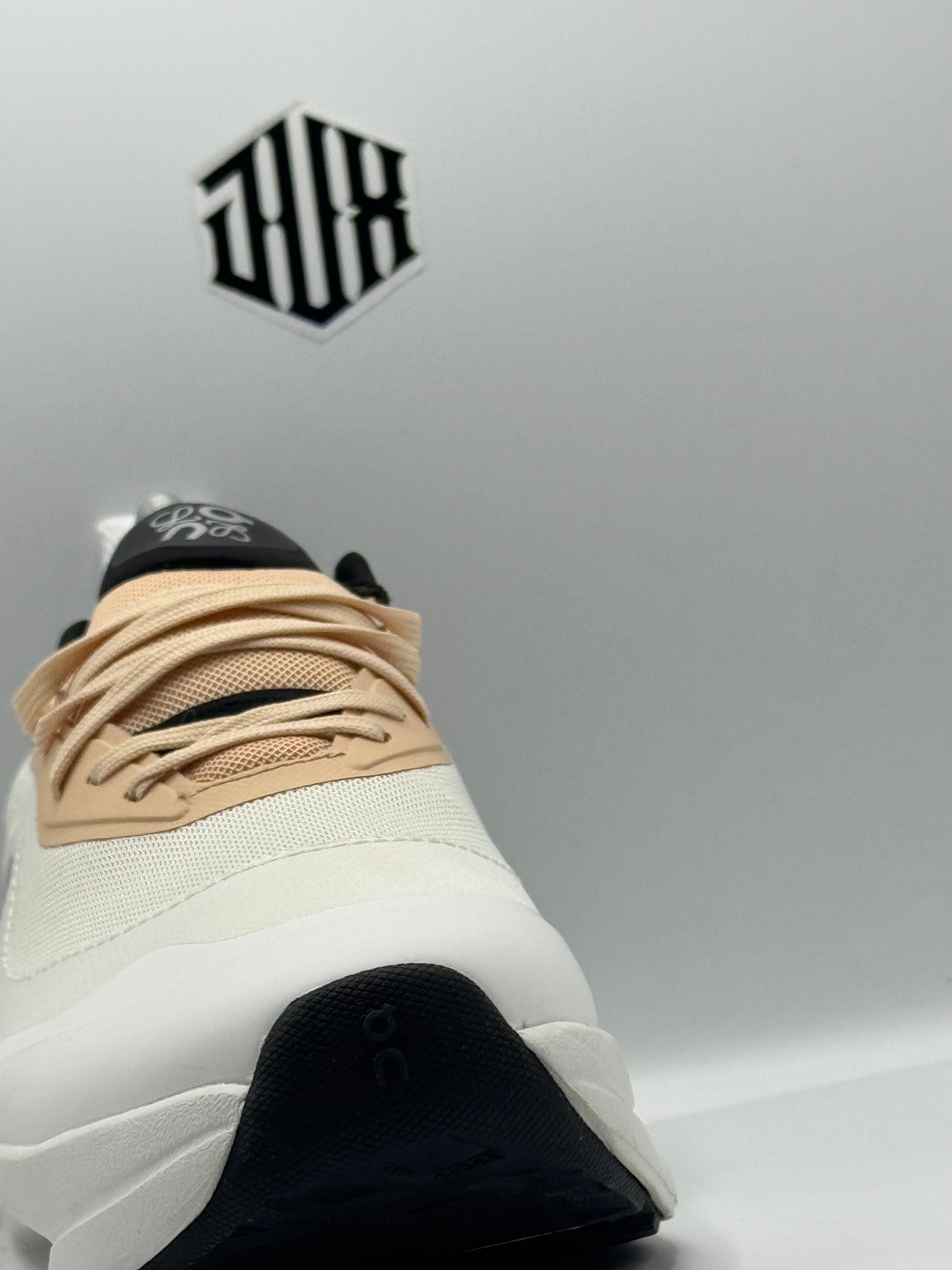 L0EWE x ON CLOUDTINT 2.0 🇨🇭 TAN WHITE