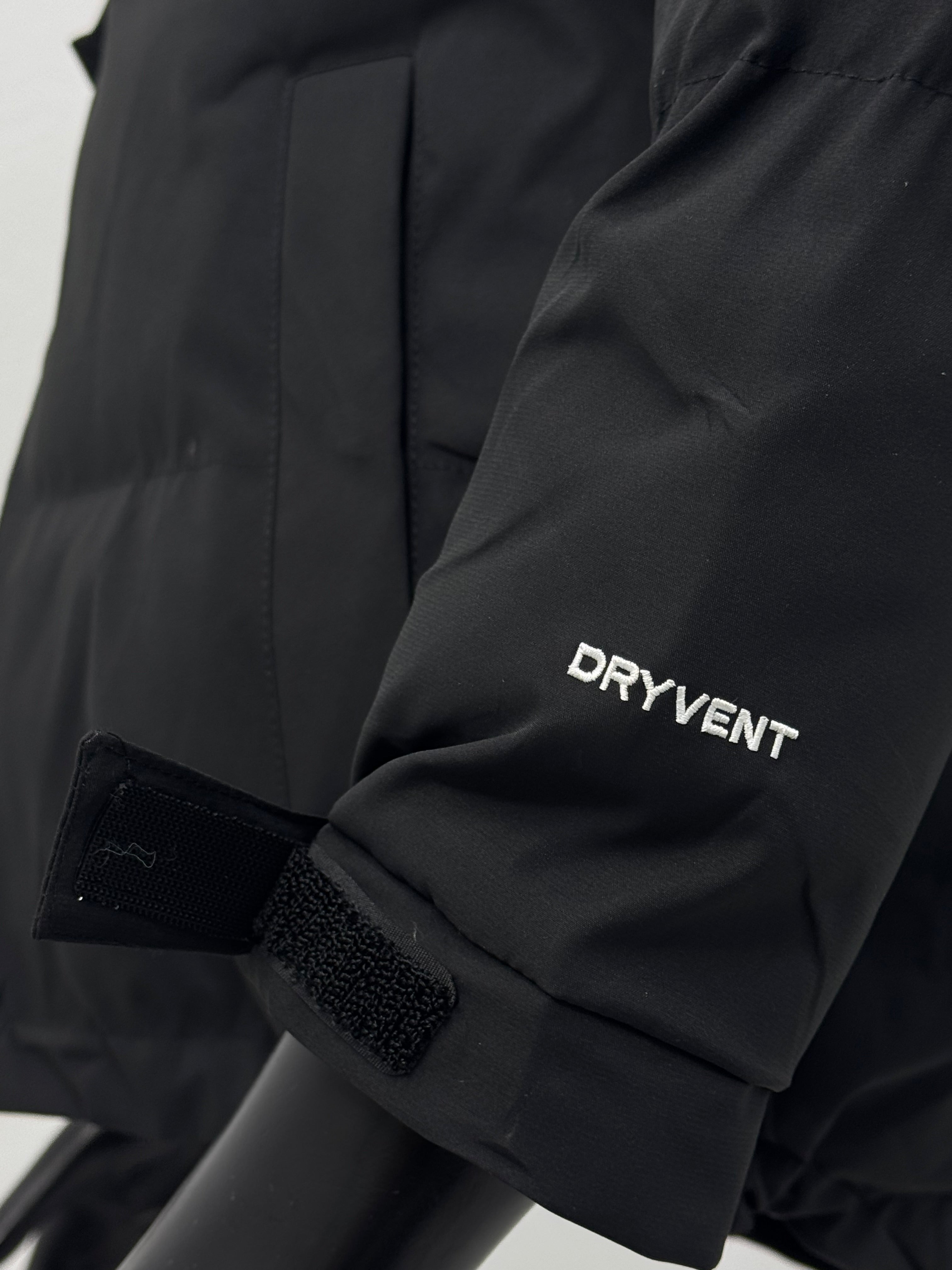 THE NORTH FACE  DryVent  jacket BLACK