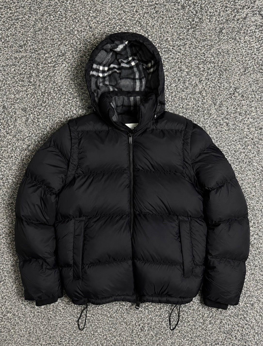 Burberry Detachable Sleeve Bideford Puffer Jacket