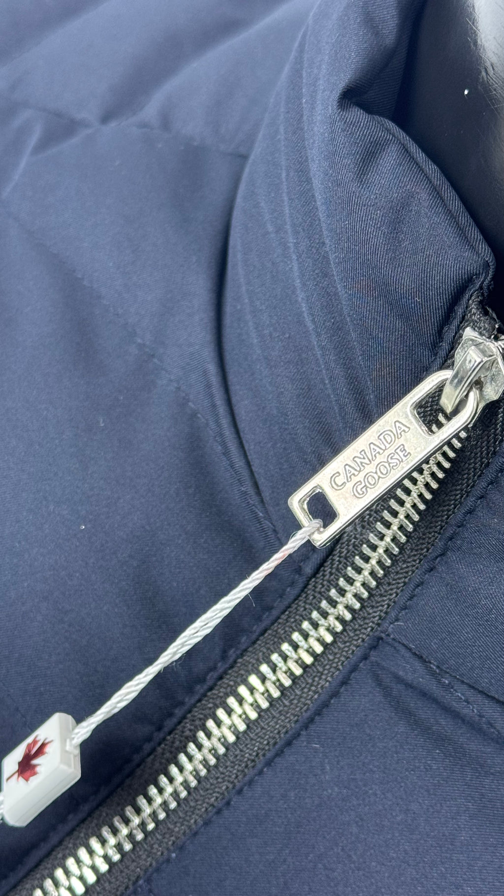 CANADA GOOSE CARDIGAN NAVY BLUE