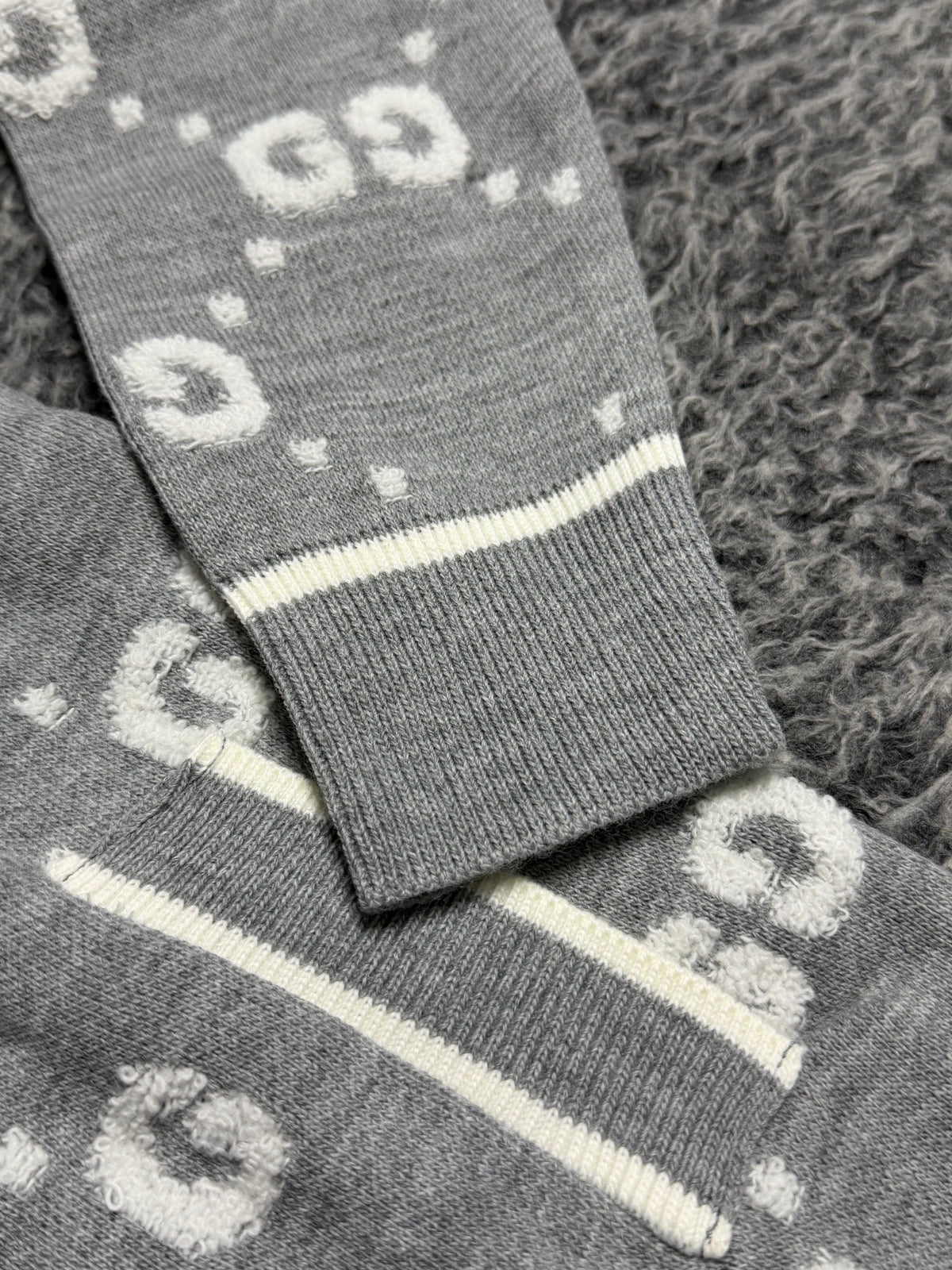 Gucci Cardigan Grey (Triple A)