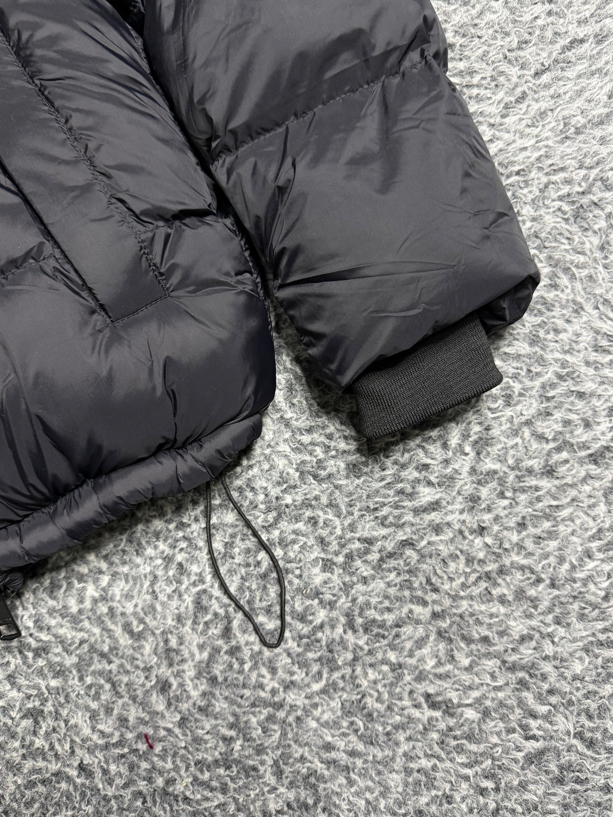 Burberry Detachable Sleeve Bideford Puffer Jacket