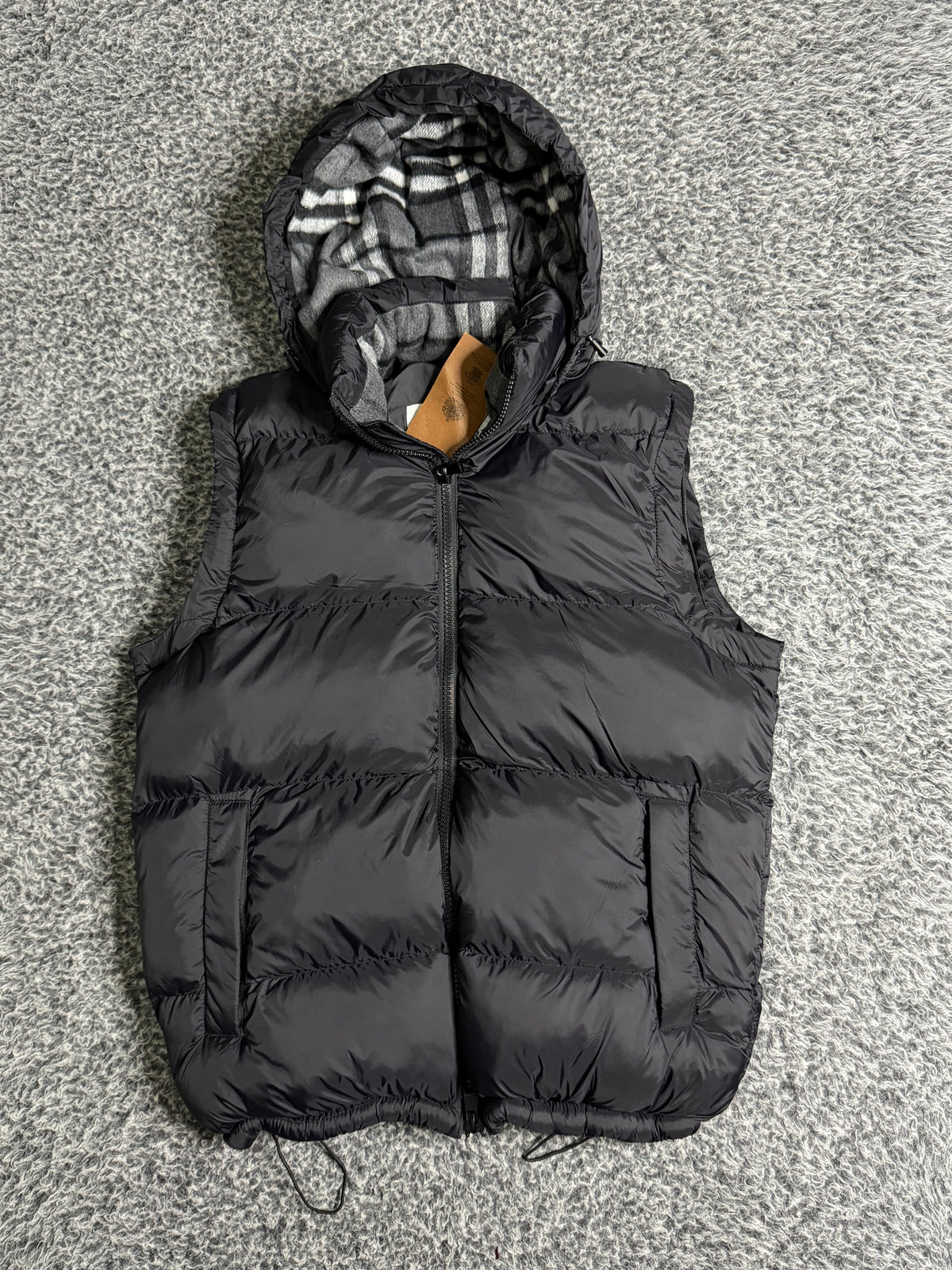 Burberry Detachable Sleeve Bideford Puffer Jacket