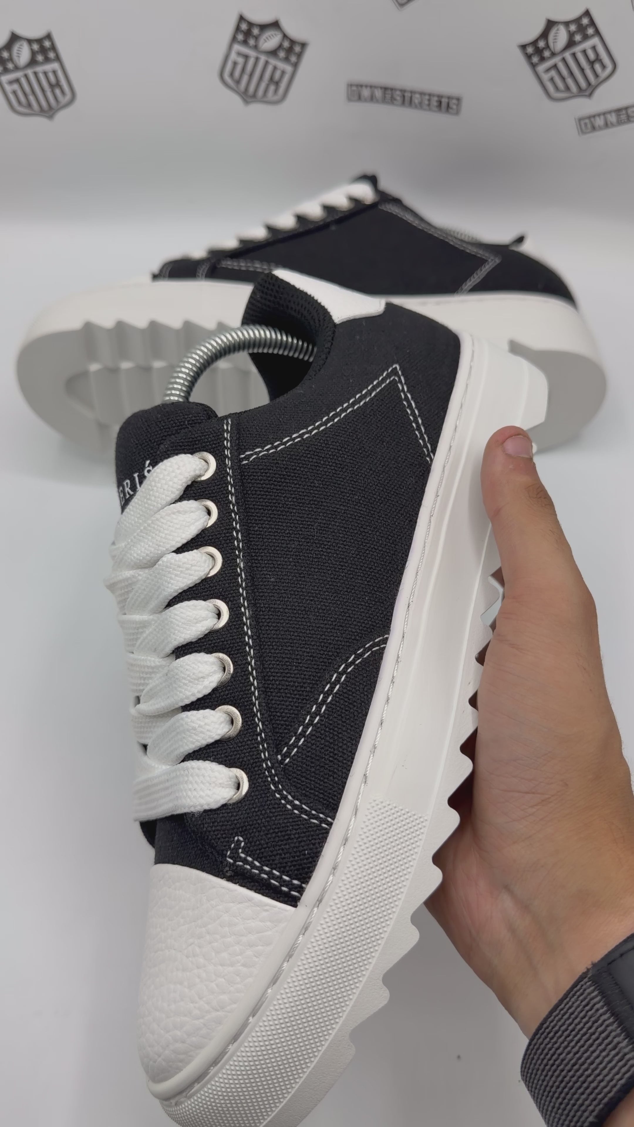 NUMERIS SNEAKERS BLACK WHITE