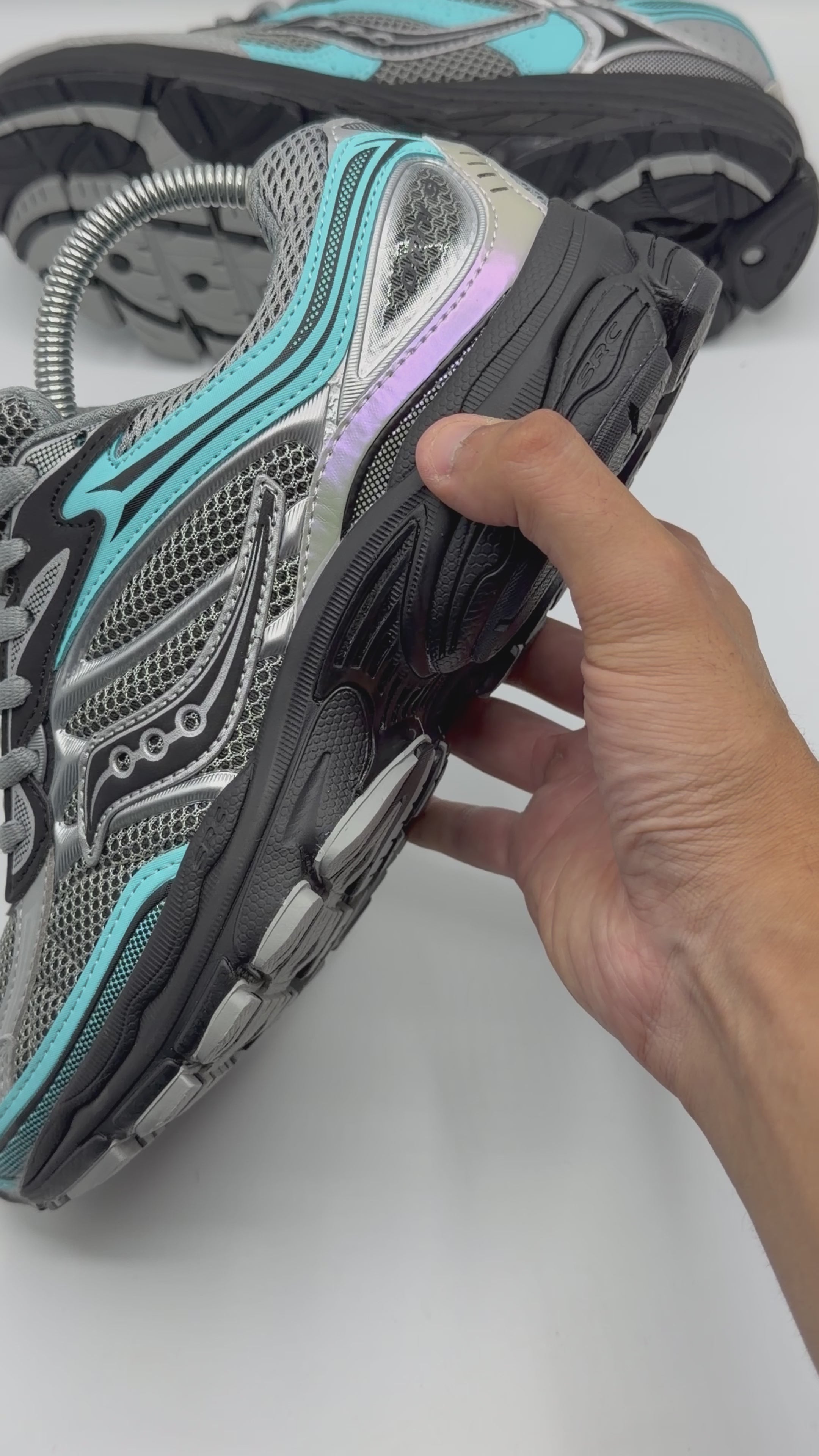 Saucony ProGrid Omni 9 Teal Metallic Silver
